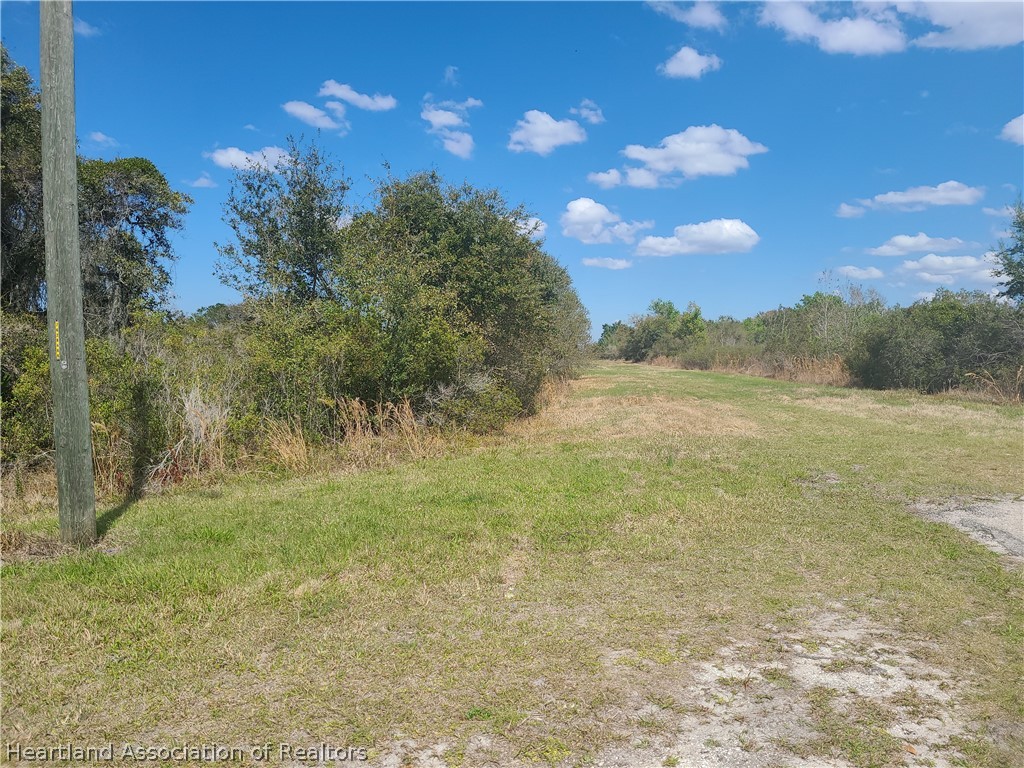 2304 West Hampton Road Avon Park, FL 33825 - Photo 7 of 13 Gallery Image 7