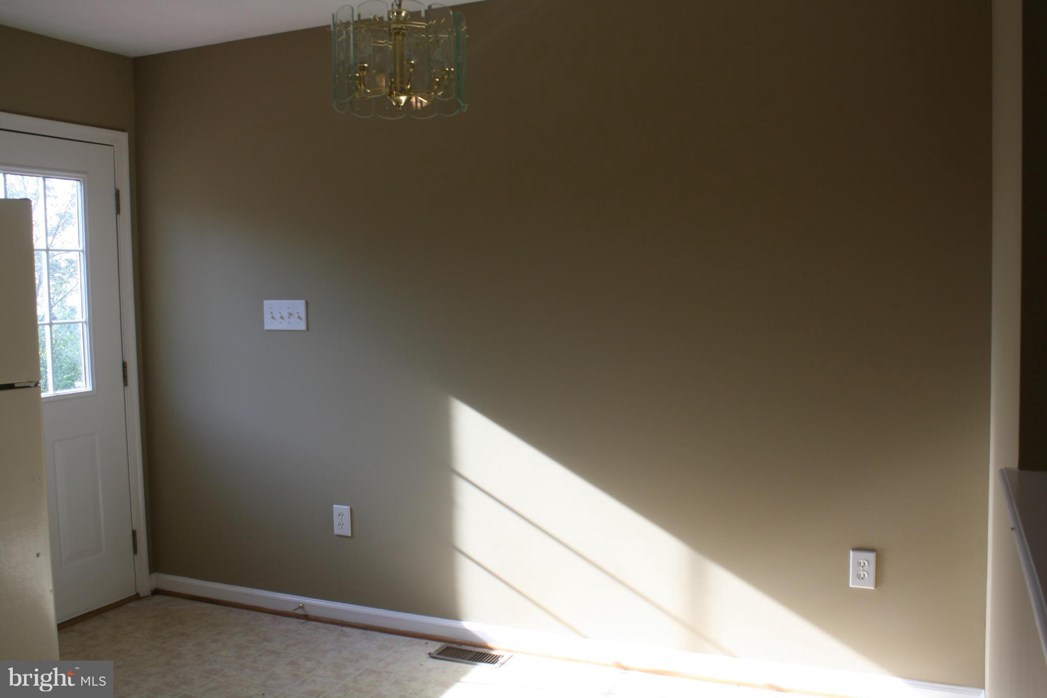 345 Mcdonalds Farm Road Linden, VA 22642 - Photo 19 of 29 a view of balcony