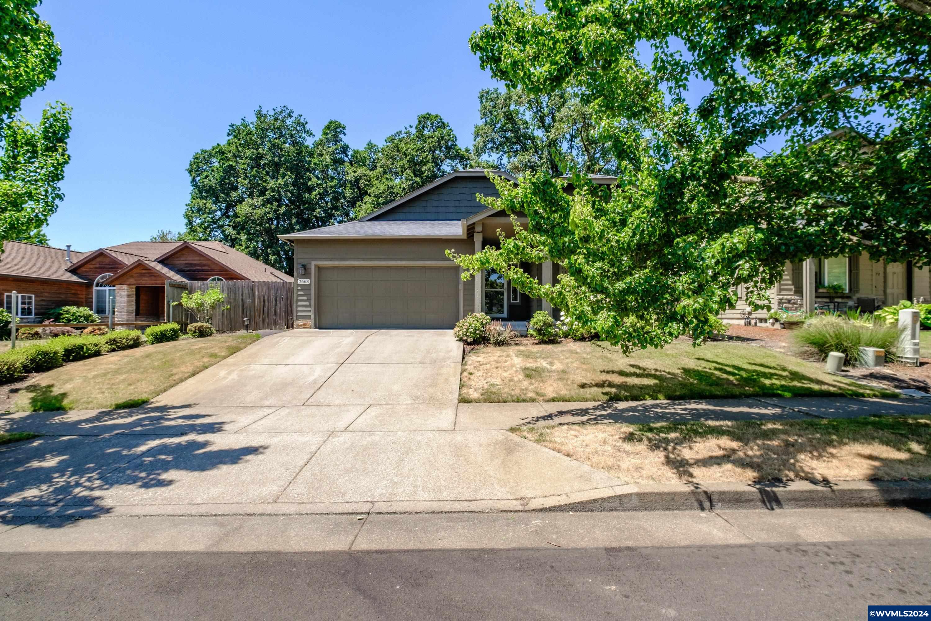 2668 Oak Ridge Street Northwest Albany, OR 97321 - Photo 2 of 42 Gallery Image 2