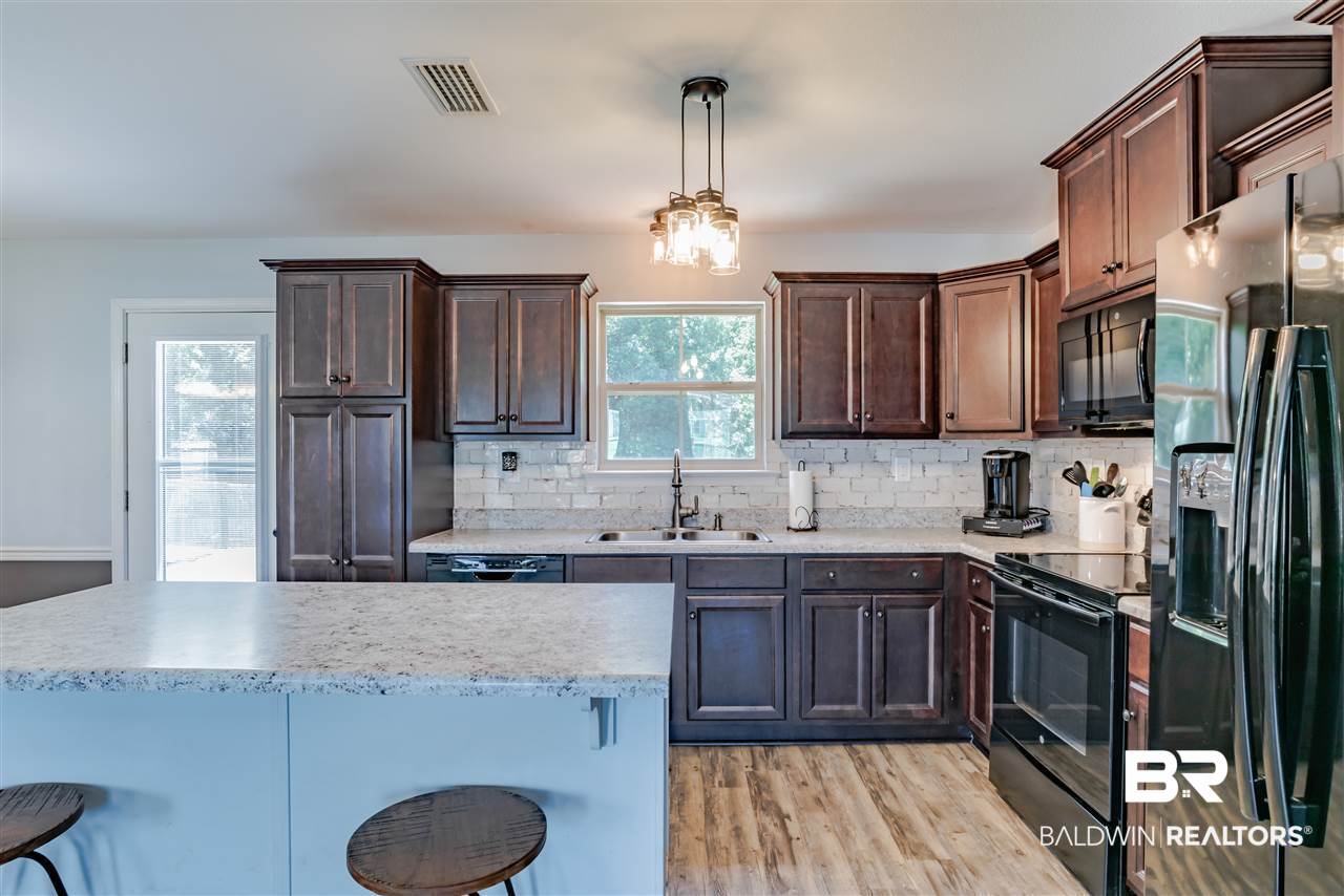 18307 Outlook Drive Loxley, AL 36551 - Photo 15 of 30