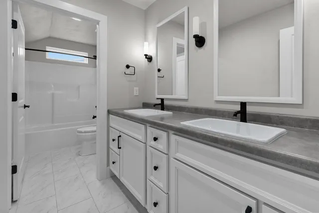 $730,000 | N8861 Noe Road, Menasha, WI 54952