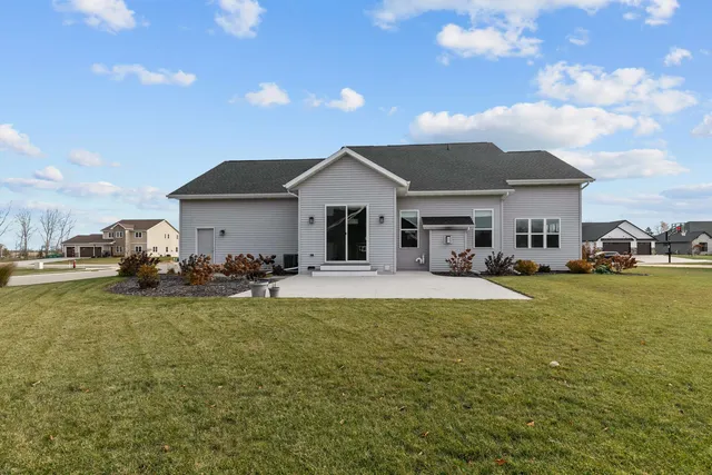 $730,000 | N8861 Noe Road, Menasha, WI 54952