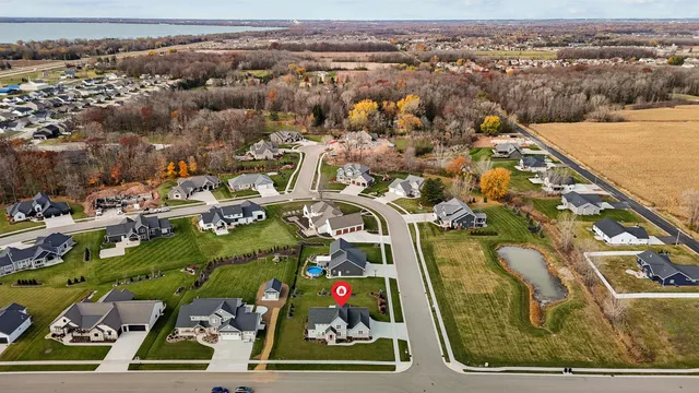 $730,000 | N8861 Noe Road, Menasha, WI 54952