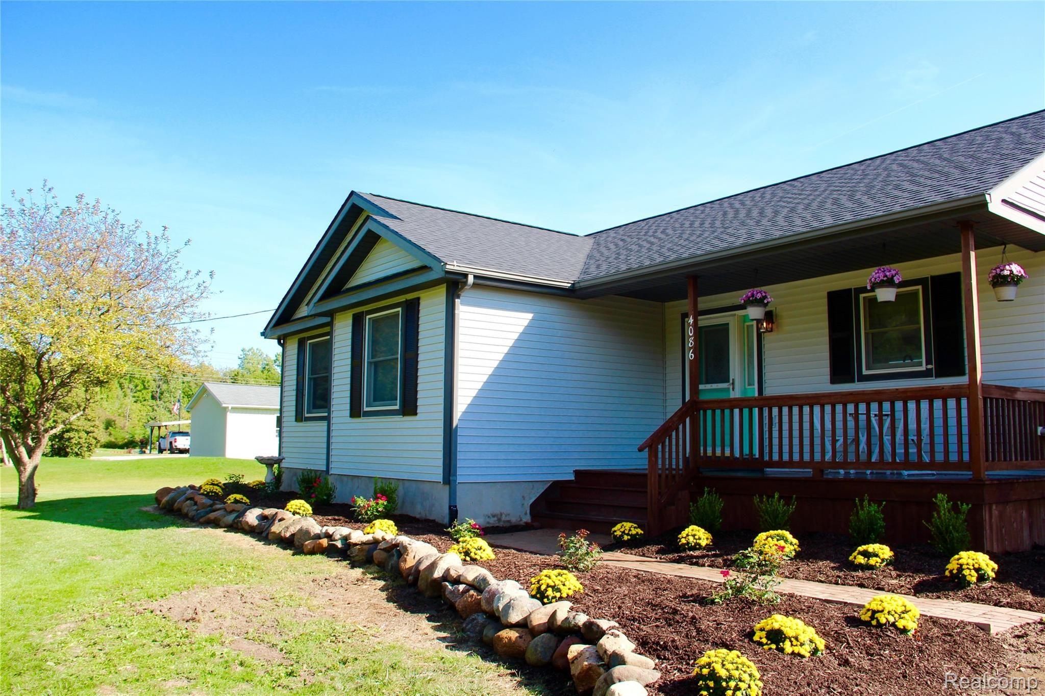 4086 East Farrand Road Clio, MI 48420 - Photo 2 of 42 IMG_9712.jpg