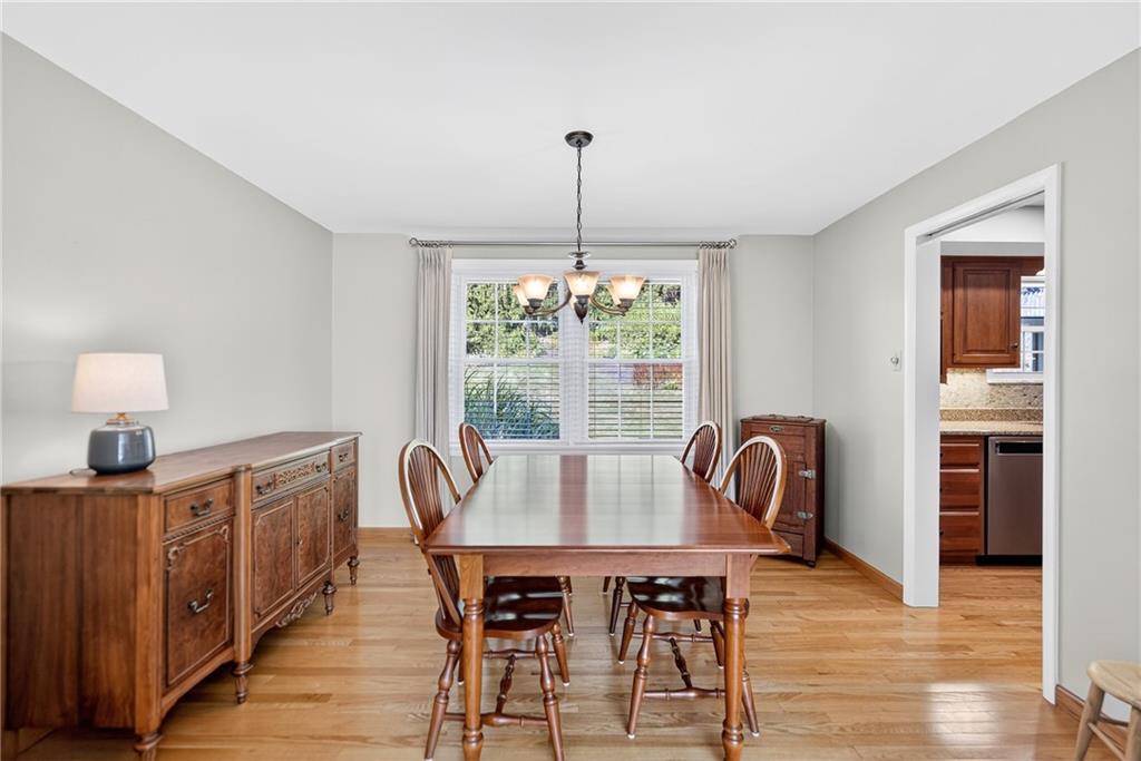 8439 Edwood Road Pittsburgh, PA 15237 - Photo 11 of 46 Gallery Image 11