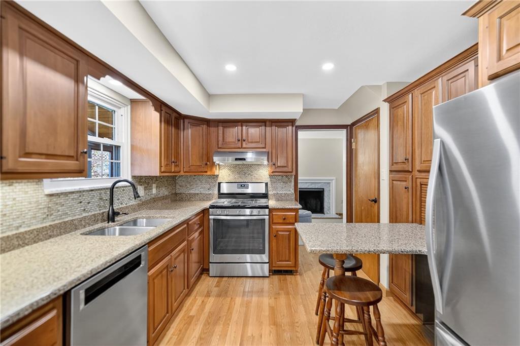 8439 Edwood Road Pittsburgh, PA 15237 - Photo 12 of 46 Gallery Image 12