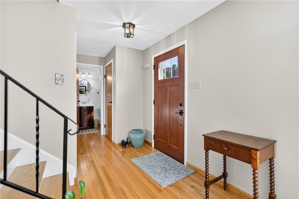 8439 Edwood Road Pittsburgh, PA 15237 - Photo 2 of 46 Gallery Image 2