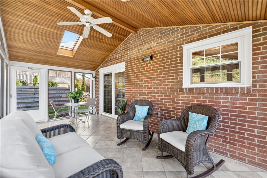 8439 Edwood Road Pittsburgh, PA 15237 - Photo 21 of 46 Gallery Image 21