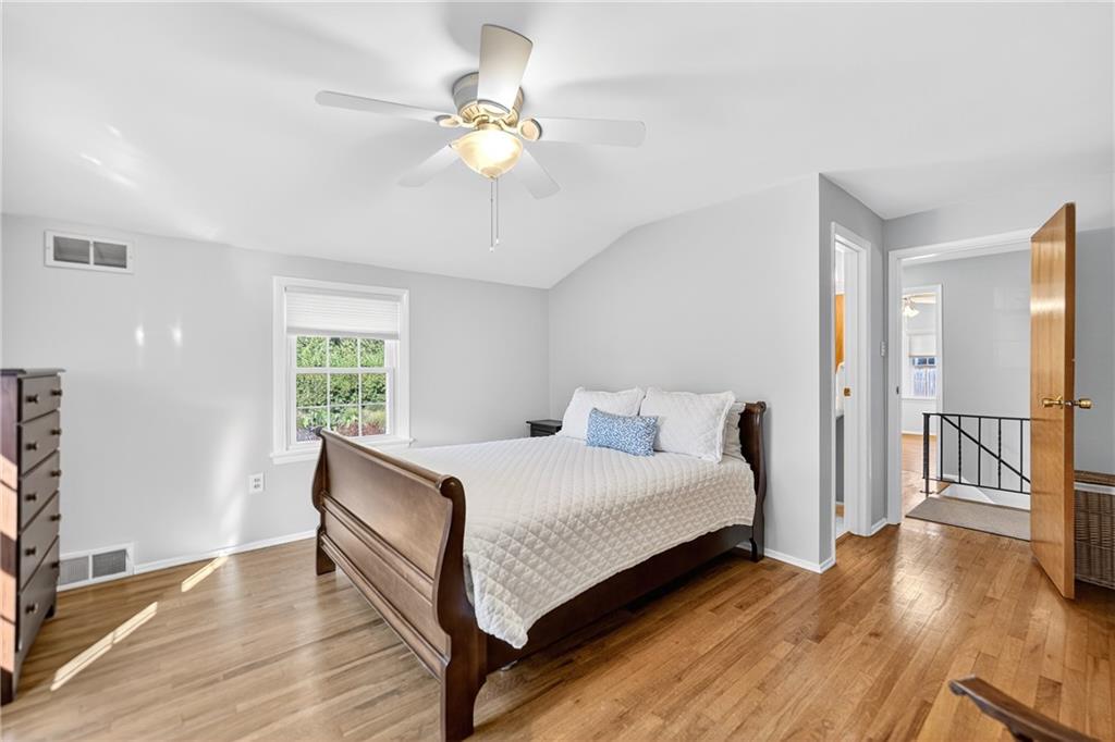 8439 Edwood Road Pittsburgh, PA 15237 - Photo 24 of 46 Gallery Image 24