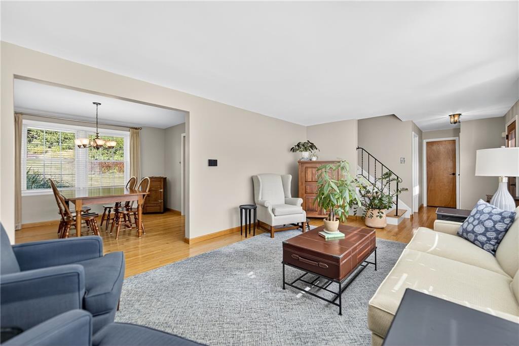 8439 Edwood Road Pittsburgh, PA 15237 - Photo 6 of 46 Gallery Image 6