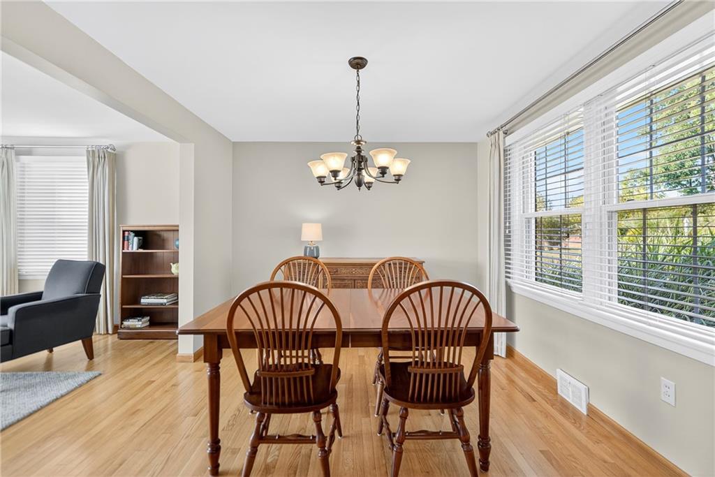 8439 Edwood Road Pittsburgh, PA 15237 - Photo 9 of 46 Gallery Image 9
