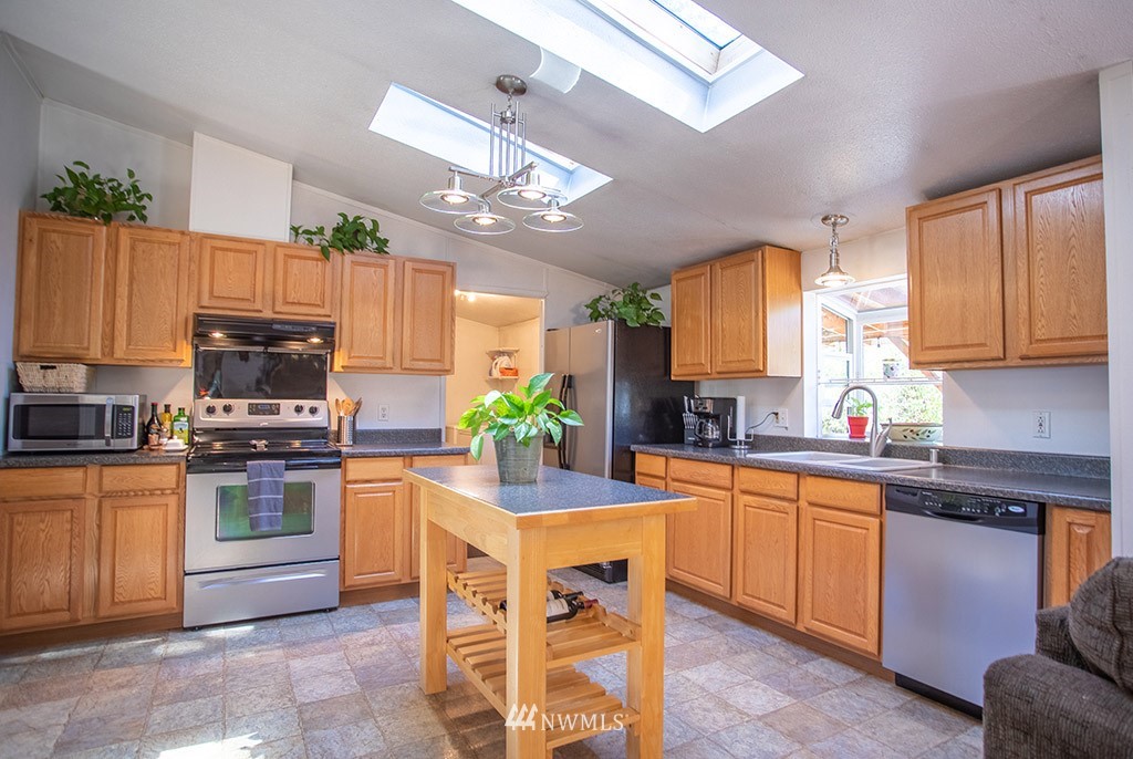 4290 Southeast Horstman Road Port Orchard, WA 98366 - Photo 14 of 28 Gallery Image 14