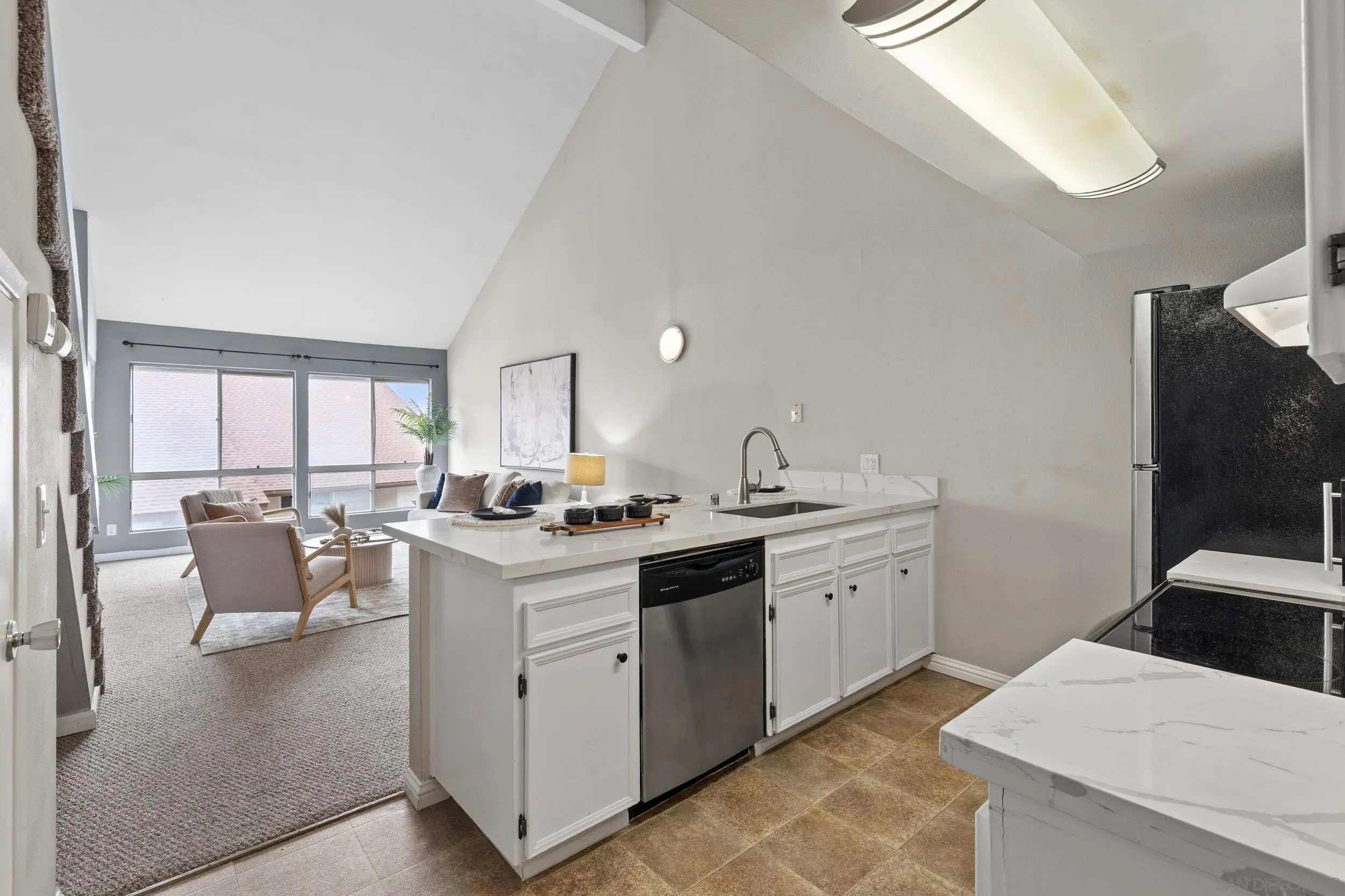 6131 Rancho Mission Road, Unit 317 San Diego, CA 92108 - Photo 7 of 33 Gallery Image 7