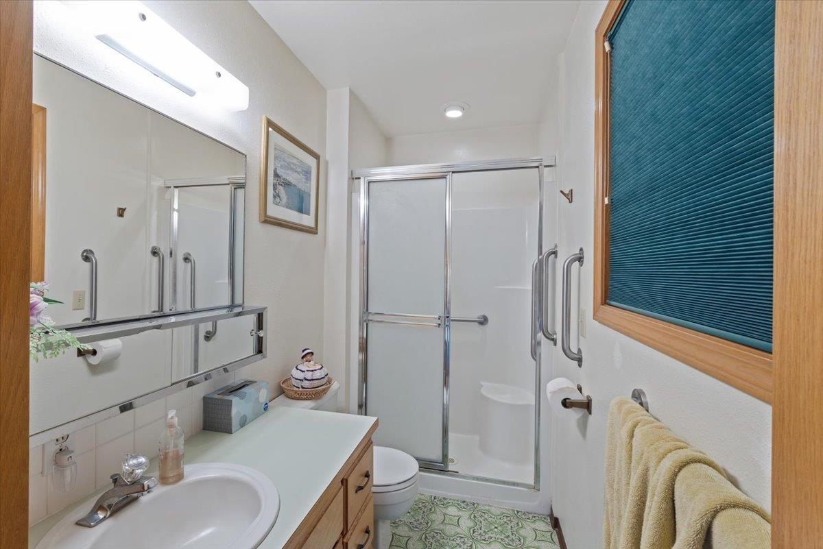 14307 East Cooper Road Mead, WA 99021 - Photo 18 of 49
