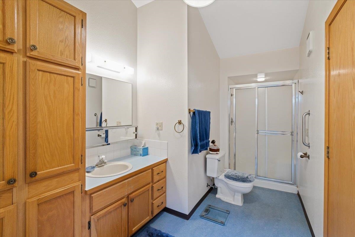 14307 East Cooper Road Mead, WA 99021 - Photo 23 of 49