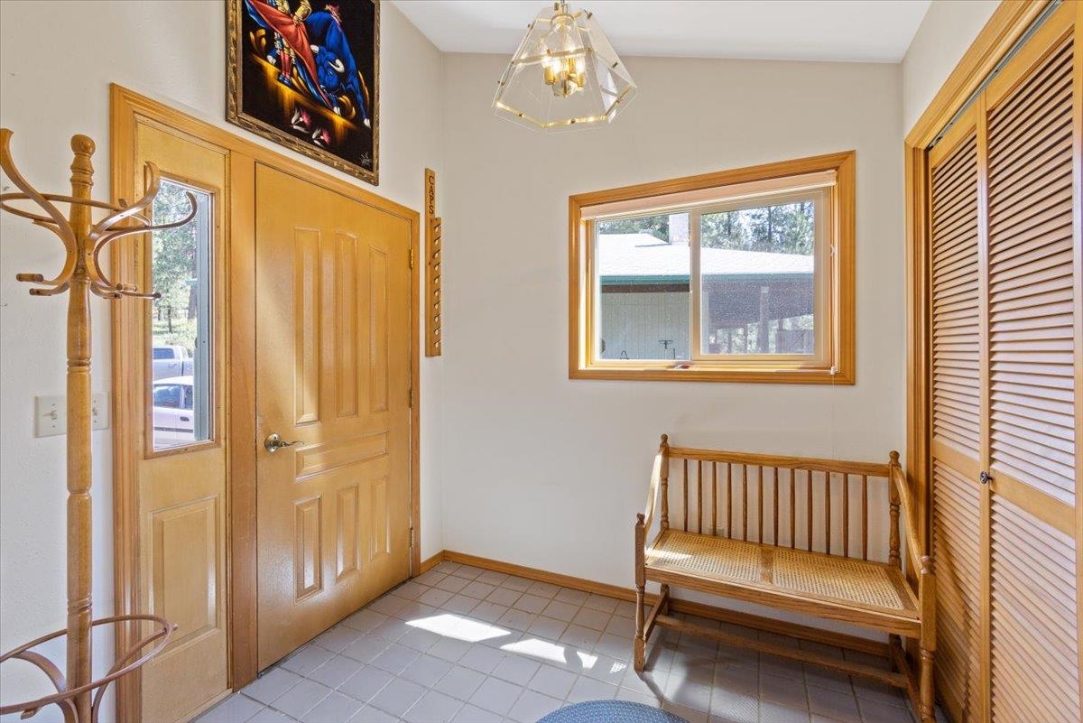 14307 East Cooper Road Mead, WA 99021 - Photo 3 of 49