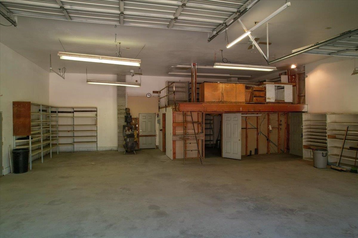14307 East Cooper Road Mead, WA 99021 - Photo 46 of 49