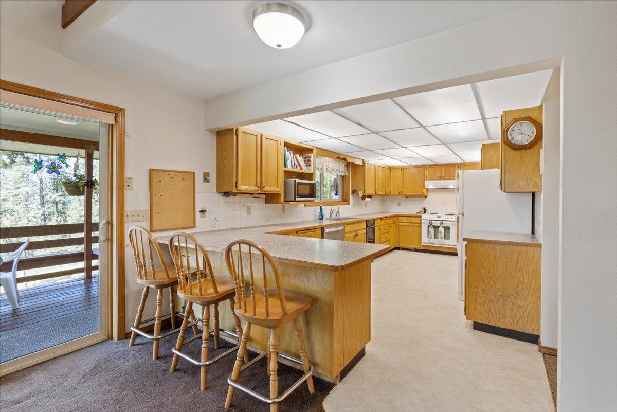 14307 East Cooper Road Mead, WA 99021 - Photo 8 of 49