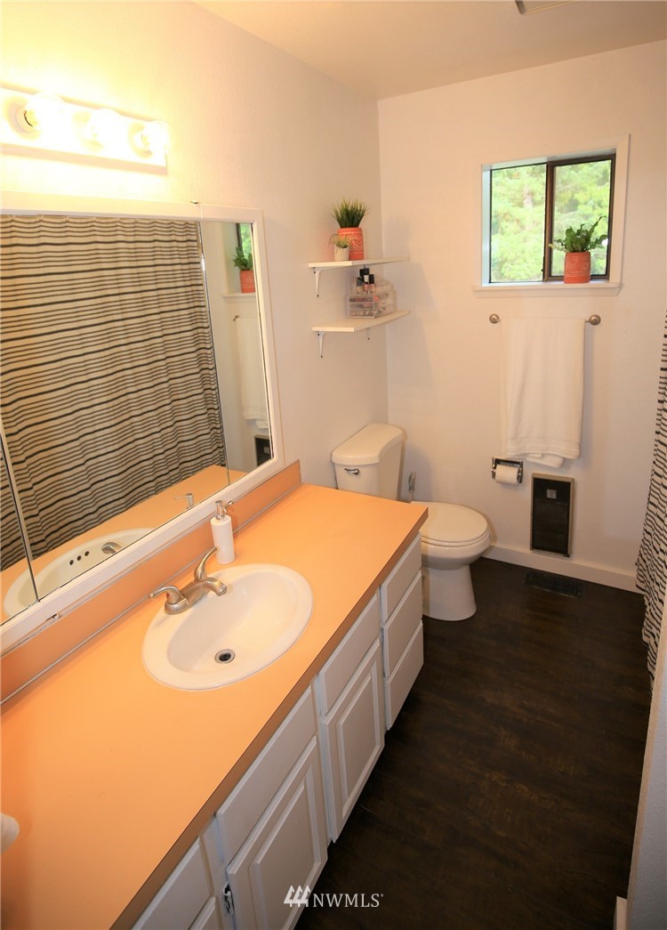 5536 Hannegan Road Bellingham, WA 98226 - Photo 11 of 16