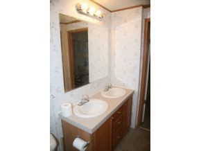 124 Hammons Road Watauga, TN 37694 - Photo 5 of 10 Master Bath
