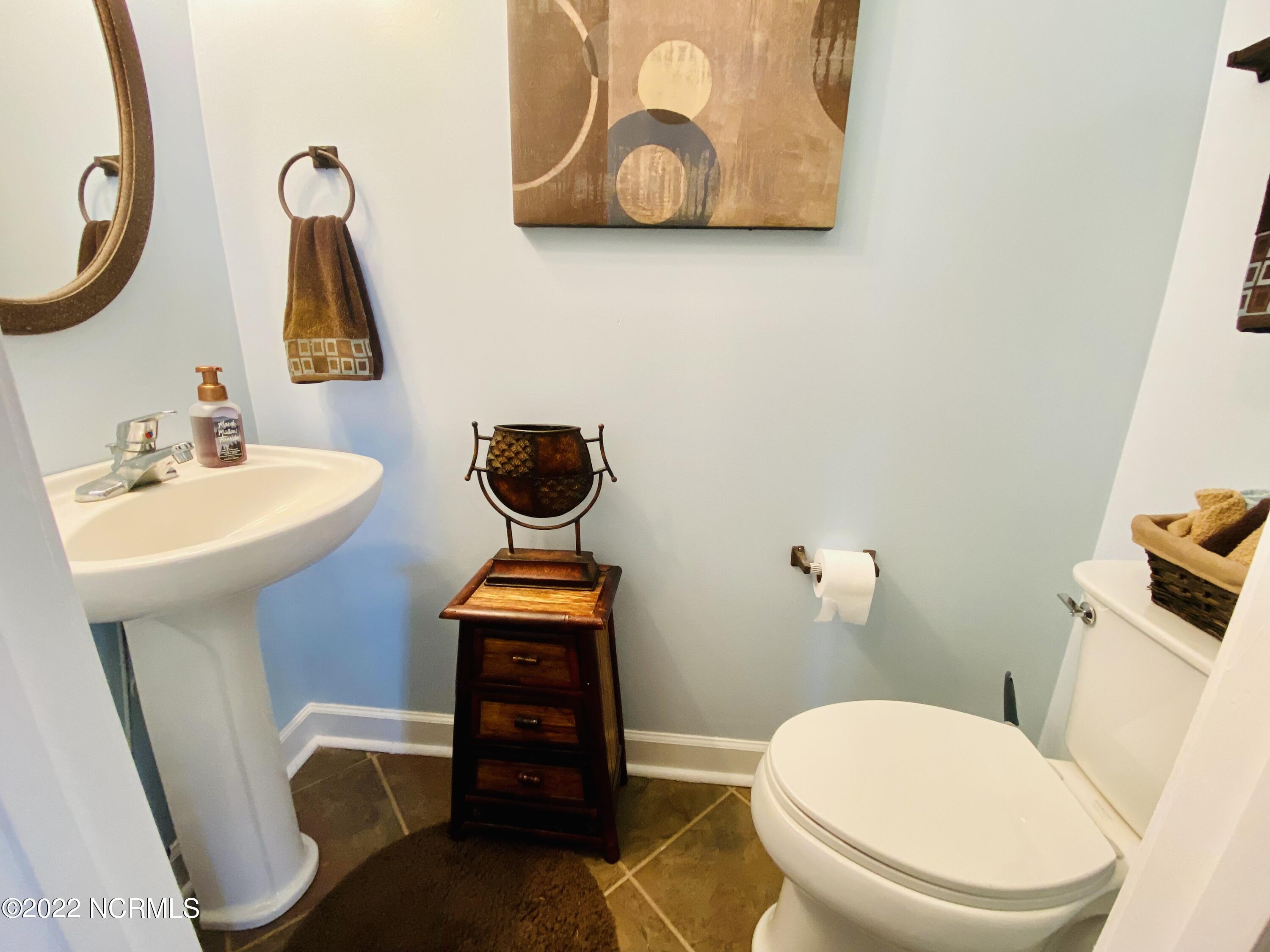 1649 Parker Fork Road Kinston, NC 28504 - Photo 11 of 18 IMG-4387