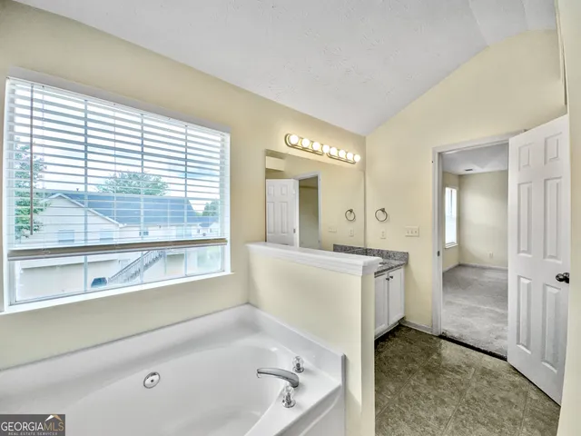 $2,125 | 517 Cascade Walk, McDonough, GA 30253