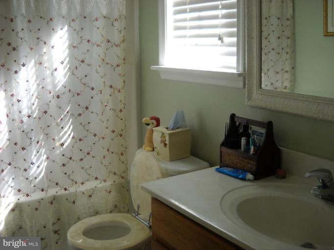 12290 Robin Road Culpeper, VA 22701 - Photo 6 of 26 Bath (Master)