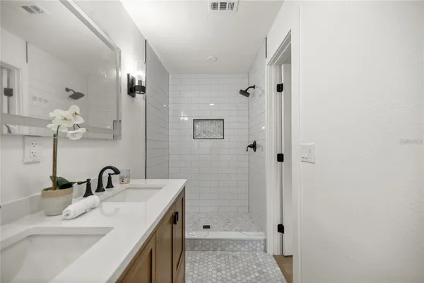 $549,000 | 1218 Southeast 4th Avenue, Crystal River, FL 34429