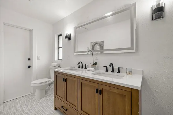 $549,000 | 1218 Southeast 4th Avenue, Crystal River, FL 34429