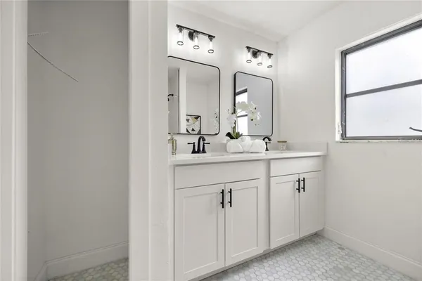 $549,000 | 1218 Southeast 4th Avenue, Crystal River, FL 34429