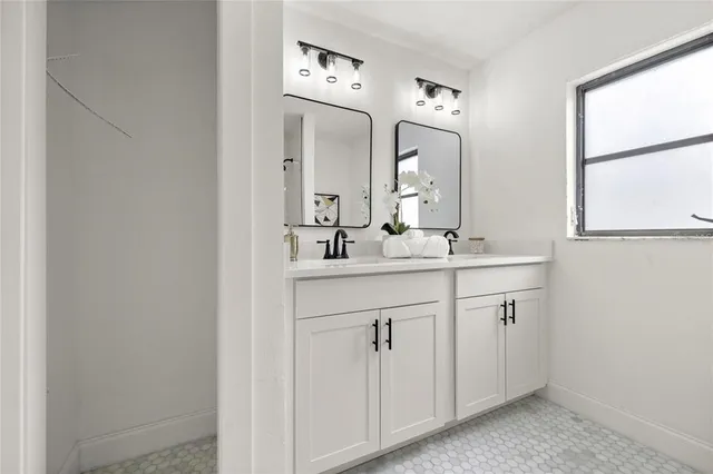 $599,000 | 1218 Southeast 4th Avenue, Crystal River, FL 34429