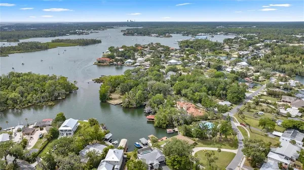 $549,000 | 1218 Southeast 4th Avenue, Crystal River, FL 34429