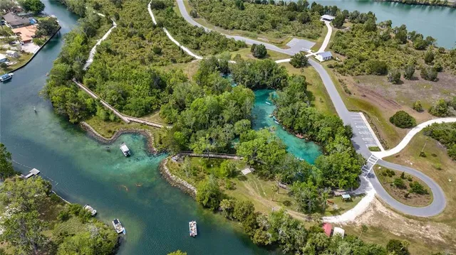 $599,000 | 1218 Southeast 4th Avenue, Crystal River, FL 34429