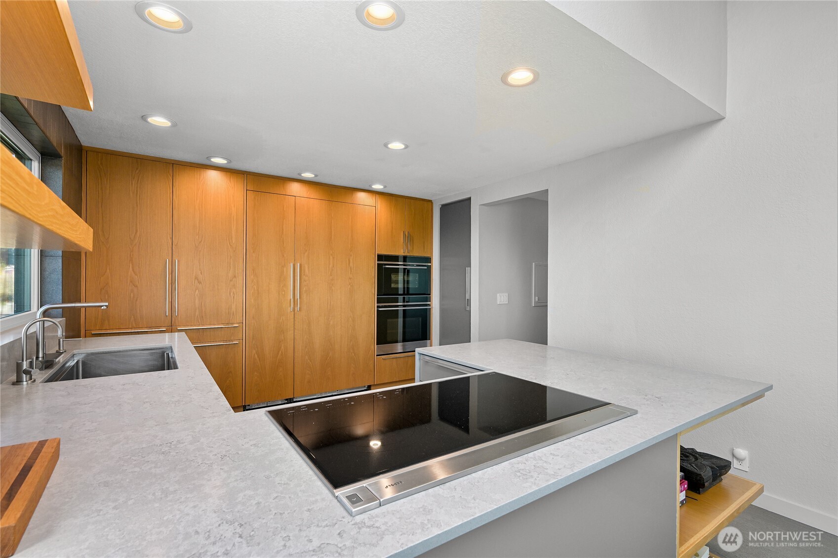 220 Bayside Road Bellingham, WA 98225 - Photo 11 of 40 Gallery Image 11