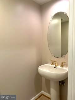 3530 Rippling Way Laurel, MD 20724 - Photo 23 of 59 Mail level powder room
