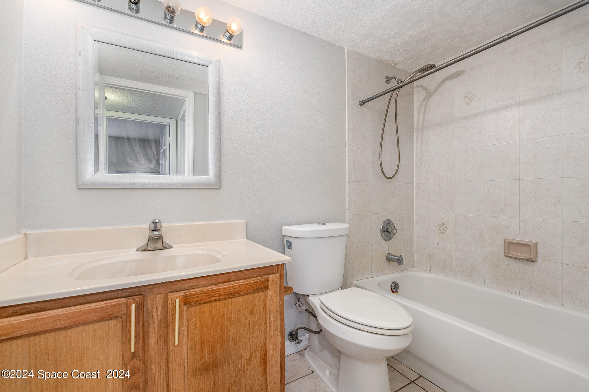 582 North Wickham Road, Unit 93 Melbourne, FL 32934 - Photo 12 of 15 Bathroom