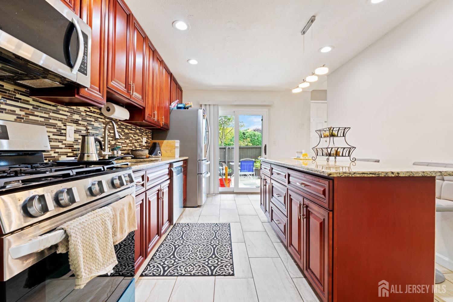 12 Westgate Drive Edison, NJ 08820 - Photo 12 of 46