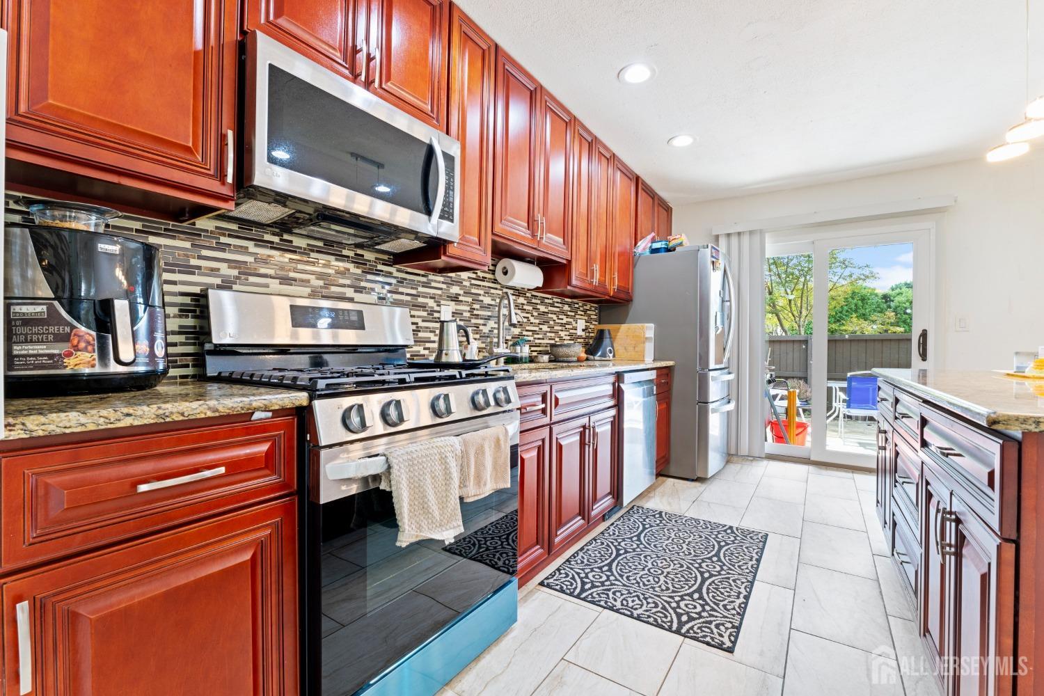 12 Westgate Drive Edison, NJ 08820 - Photo 13 of 46