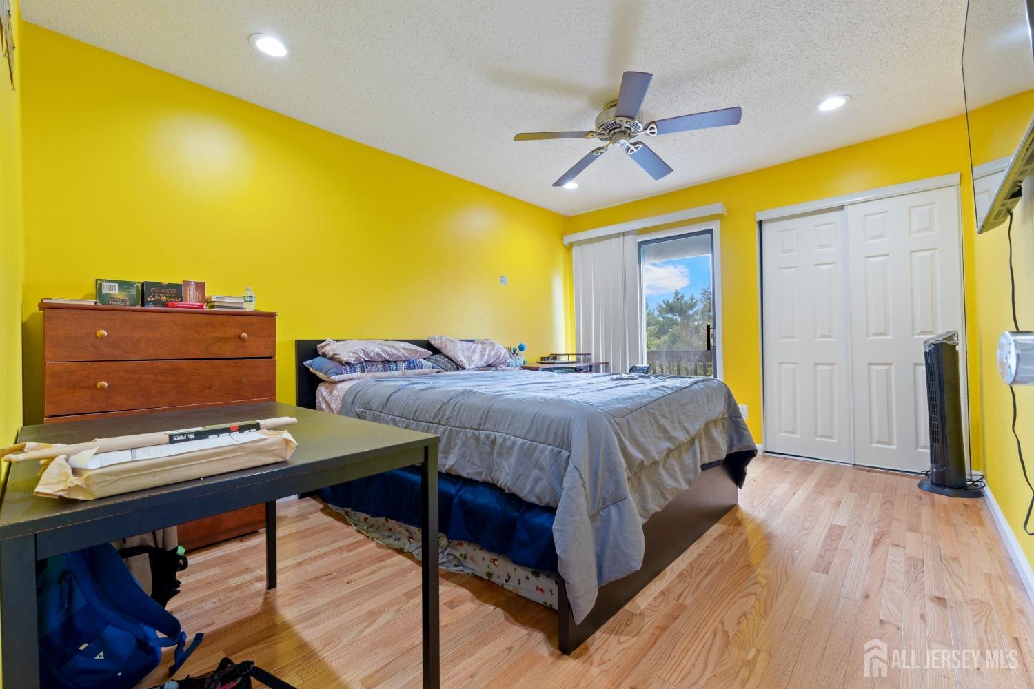 12 Westgate Drive Edison, NJ 08820 - Photo 22 of 46