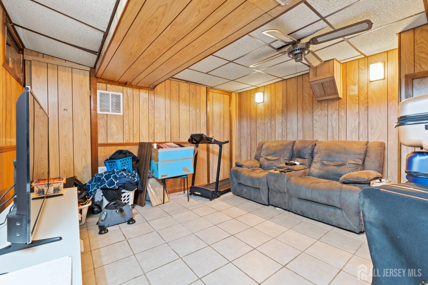 12 Westgate Drive Edison, NJ 08820 - Photo 36 of 46