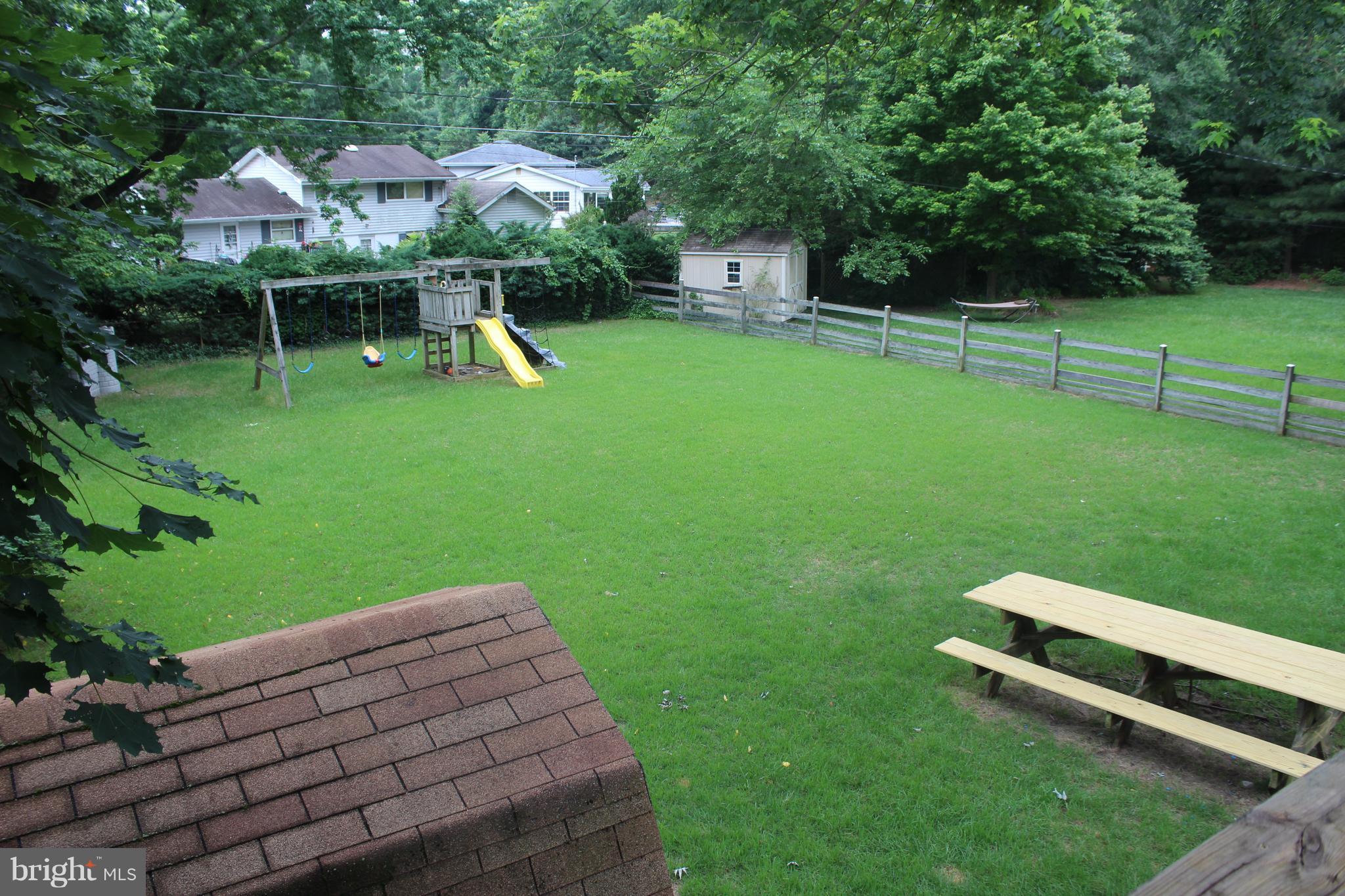 807 Pin Oak Road Severna Park, MD 21146 - Photo 25 of 29 In law suite private deck!