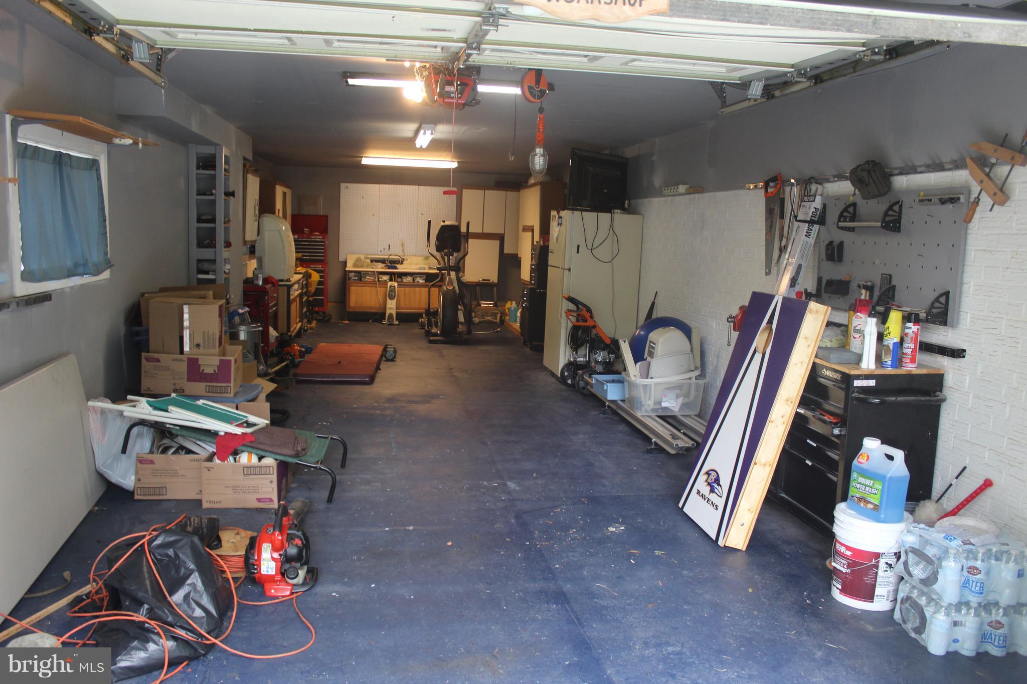 807 Pin Oak Road Severna Park, MD 21146 - Photo 27 of 29 2 car garage!