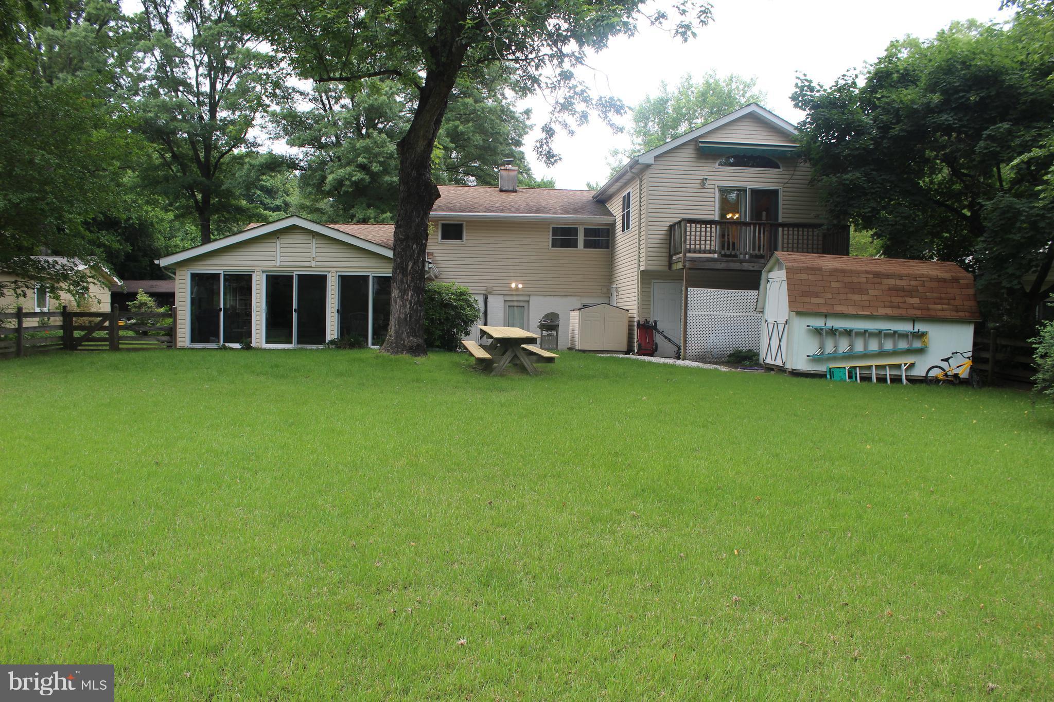 807 Pin Oak Road Severna Park, MD 21146 - Photo 29 of 29 Back of house.
