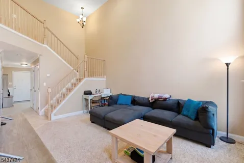 $489,000 | 42 Pond Hollow Drive, Oak Ridge, NJ 07438
