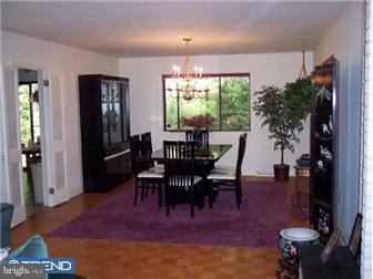637 Jeffrey Lane Wayne, PA 19087 - Photo 6 of 10 Dining Room