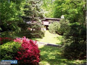 637 Jeffrey Lane Wayne, PA 19087 - Photo 10 of 10 Exterior