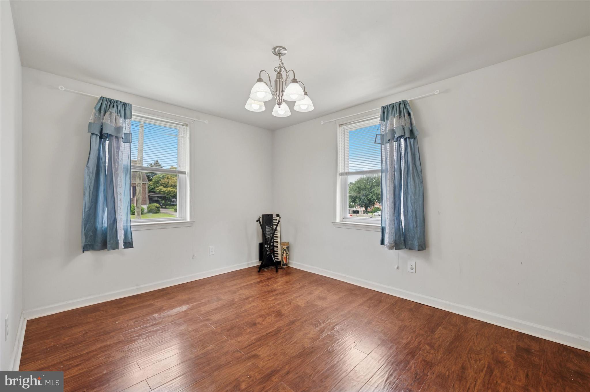 213 Watson Road Sharon Hill, PA 19079 - Photo 5 of 25 Gallery Image 5