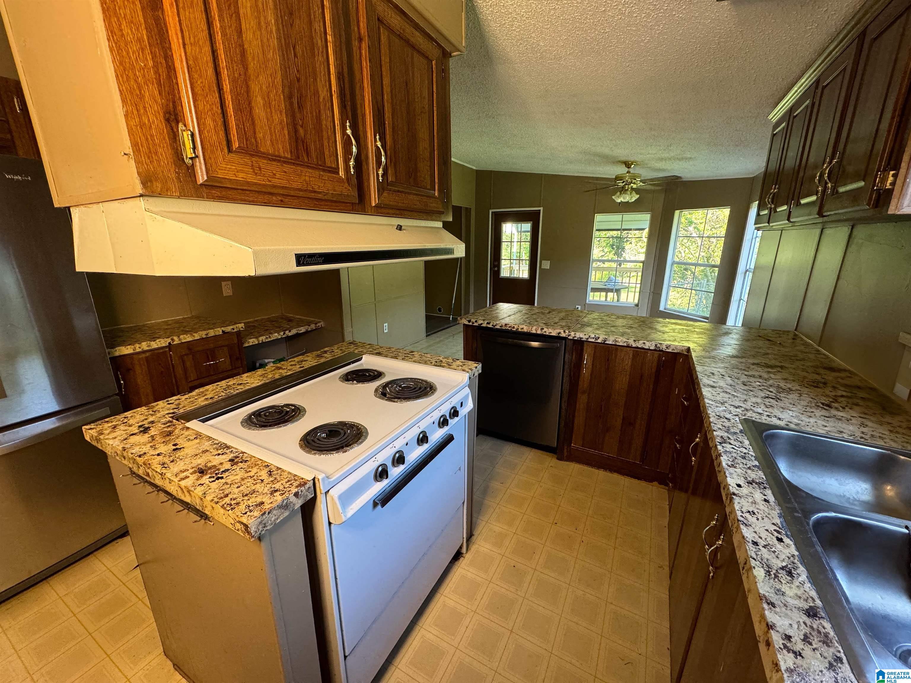 2349 Noah Valley Road Jacksonville, AL 36265 - Photo 14 of 36