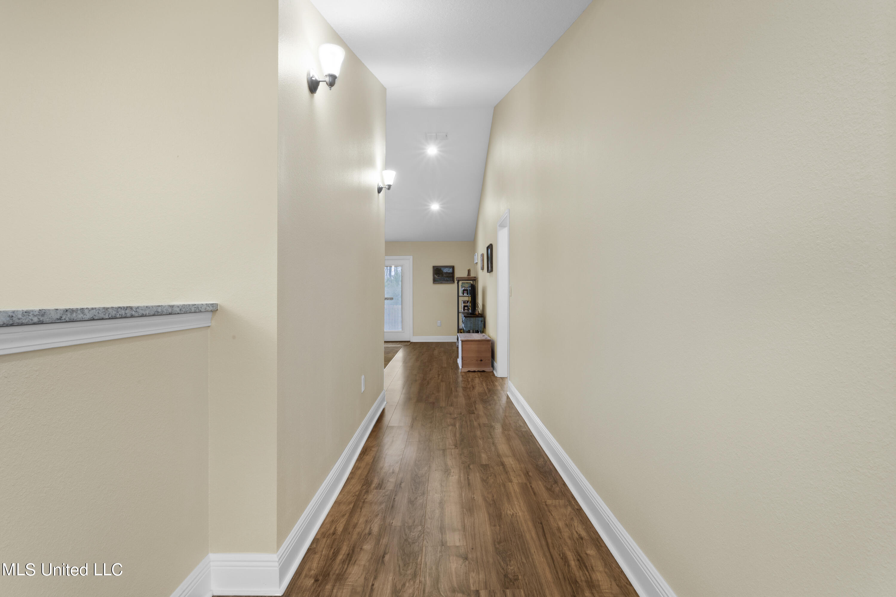 20983 West Wortham Road Saucier, MS 39574 - Photo 6 of 27 022