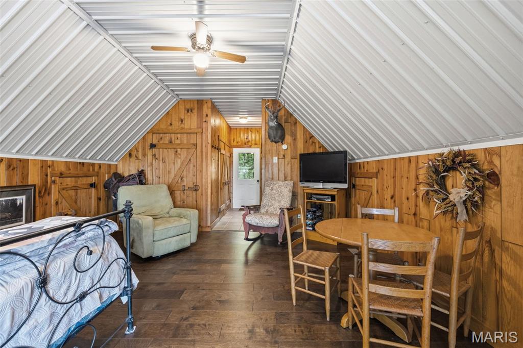 2276 Old Fredericktown Road Farmington, MO 63640 - Photo 34 of 50